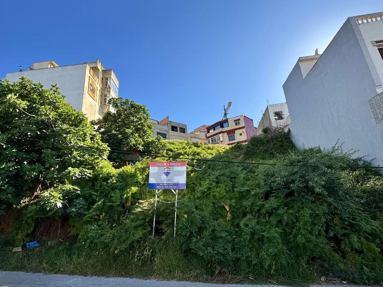 Lot de terrain à vendre à Boubana