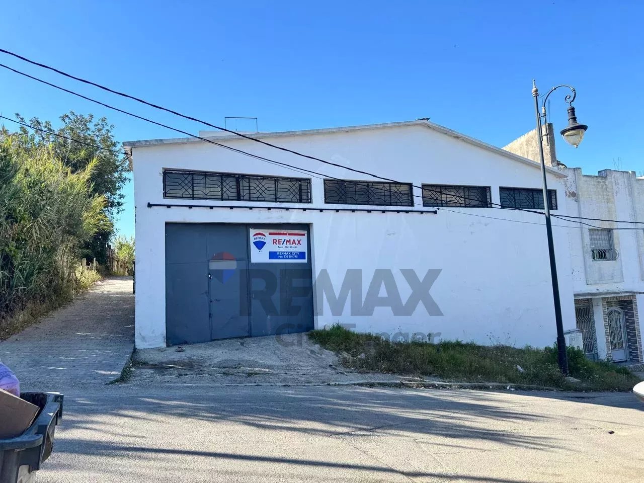 Dépôt à vendre à Boubana