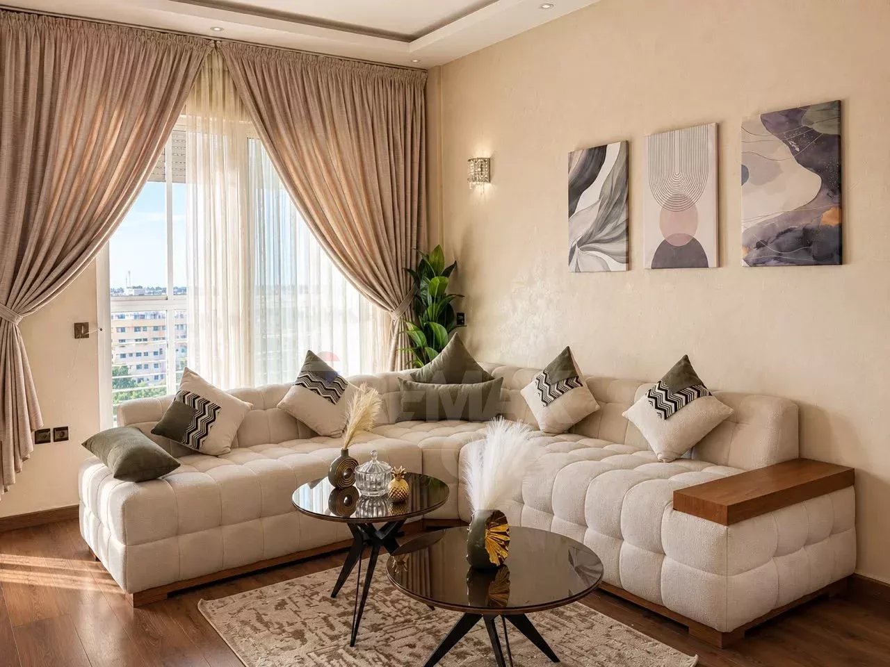 Spacieux appartement meublé vue sur mer