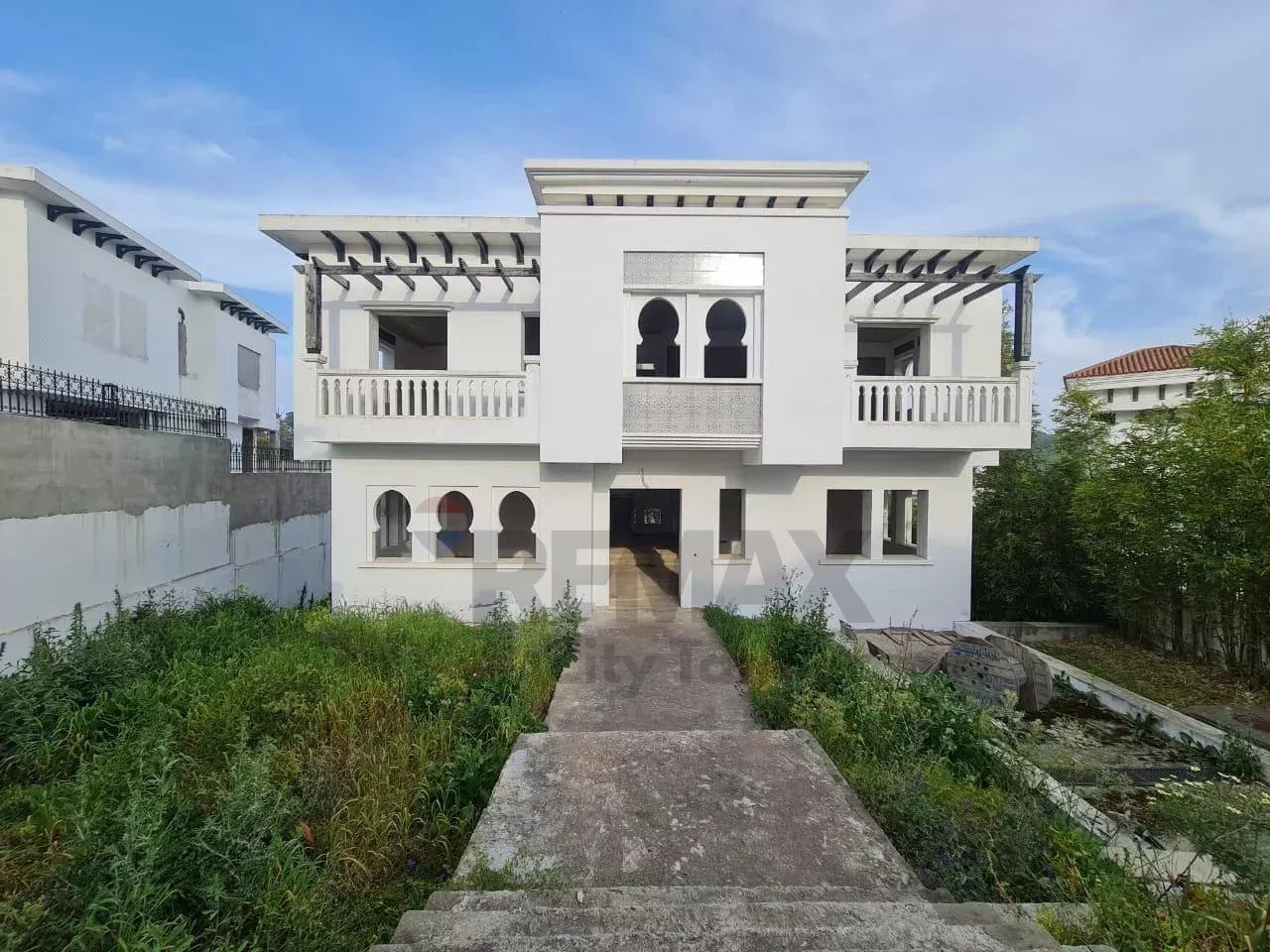 Villa semi finie résidentielle approximité du Golf