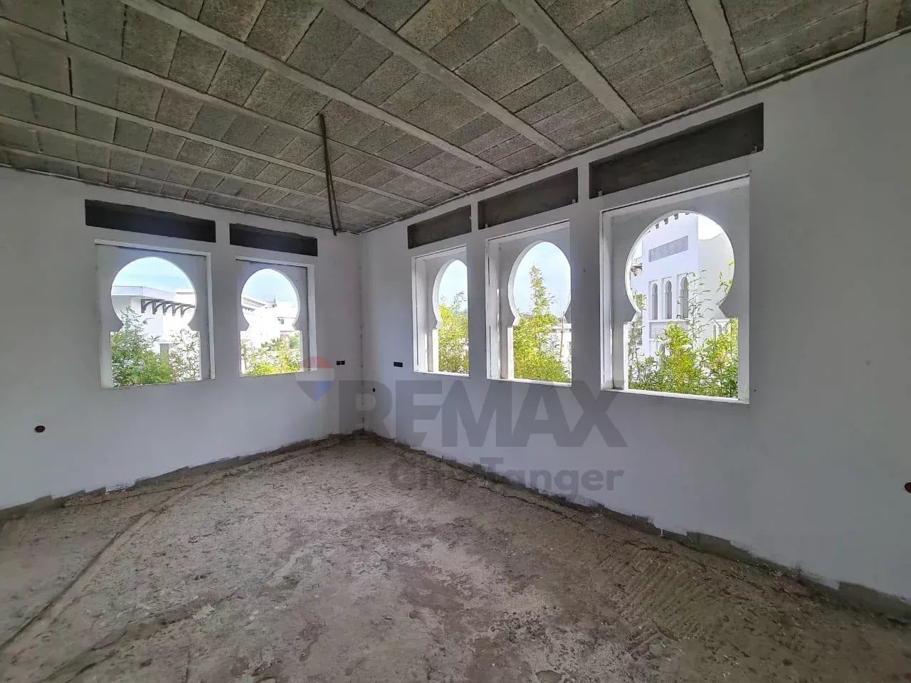 Villa semi finie résidentielle approximité du Golf